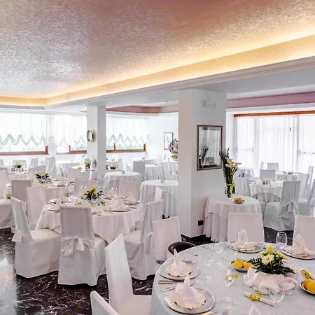 Ariston Готель 4*